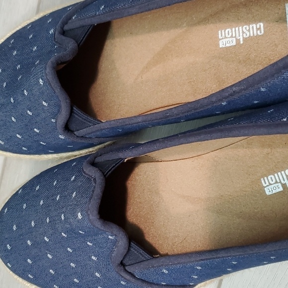 Clarks Women Cushion Soft Loafer Slip on Espadrille shoes sz 6.5W - Picture 12 of 12